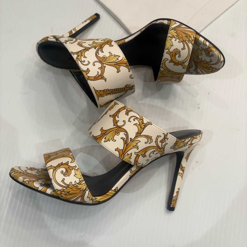 Authentic Versace Gold and White western baroque Patterned Heels